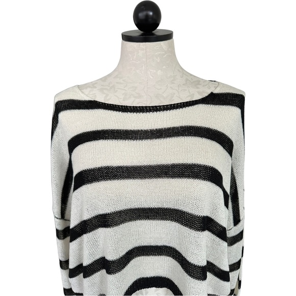 Superdown Adrianna Sweater Black White Striped Cropped Open Knit Size Small - Picture 6 of 15